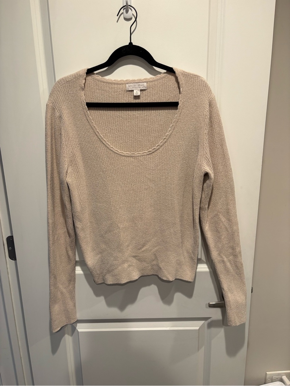 Barefoot Dreams CozyChic Ultra Lite Scallop Scoop Neck Lounge Top